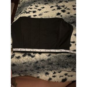 SHEIN - Black Top with Structure - Size M